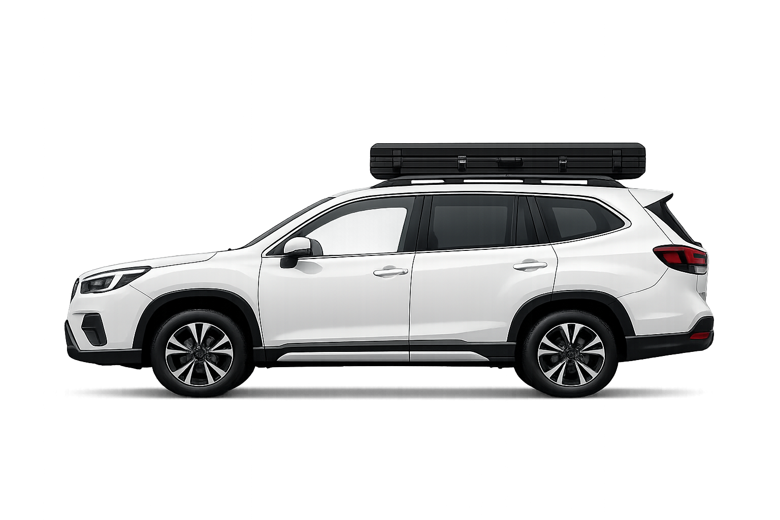 Compact crossover with a closed Hreiður rooftop tent